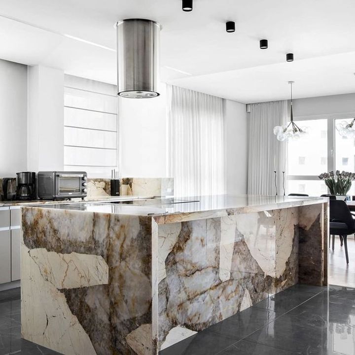 YUSHI Modern aydınlatılmış mutfak tezgahı patpatia Pandora High End oteller için doğal quarsit adası