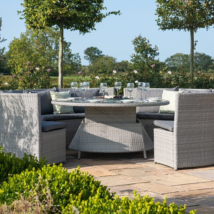 New Design Luxury Circular Sofa Outdoor Furniture Garden Dining Set Rattan O Shape Lounge Sofa Wicker Patio Conversation Set