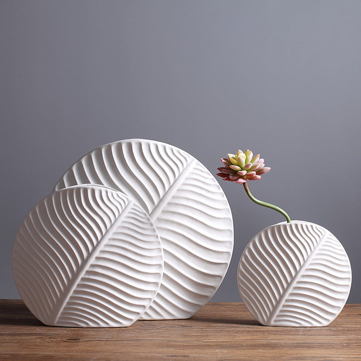 Wholesale Nordic Modern White Matte Leaf Vase for Home Decor Dry Flower Art Porcelain Decoration for Home Ceramic Vase
