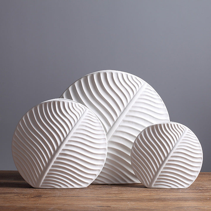 Wholesale Nordic Modern White Matte Leaf Vase for Home Decor Dry Flower Art Porcelain Decoration for Home Ceramic Vase