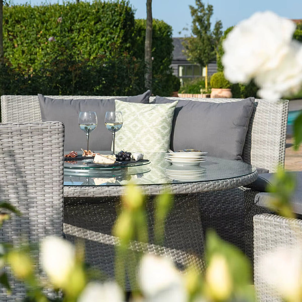 Luxury Circular Sofa Outdoor Rattan Dining Set
